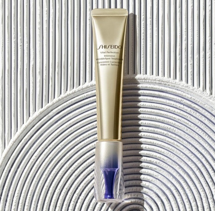 Shiseido Vital Perfection Intensive Wrinklespot Treatment Tерапия против бръчки за проблемните зони на лицето и шията