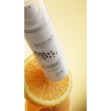серум за лице Biotrade Anti-Age с витамин C 15% и пептиди