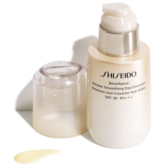емулсия за лице Shiseido Benefiance Wrinkle Smoothing SPF 30