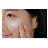 Skin1004 Madagascar Centella Air-fit Suncream Light SPF30 Лек слънцезащитен крем за лице