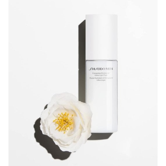 Shiseido Men Energizing Moisturizer Extra Light Fluid Овлажняващ регенериращ кожата флуид за лице за мъже