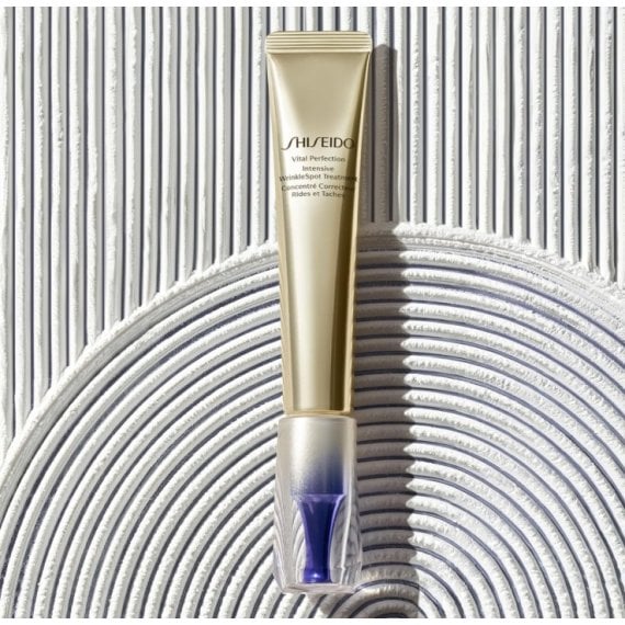 Shiseido Vital Perfection Intensive Wrinklespot Treatment Tерапия против бръчки за проблемните зони на лицето и шията