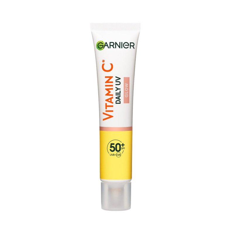 Garnier Skin Naturals Vitamin C SPF50+ Дневен флуид за сияйна кожа