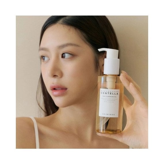 Skin1004 Madagascar Centella Light Cleansing Oil Почистващо олио