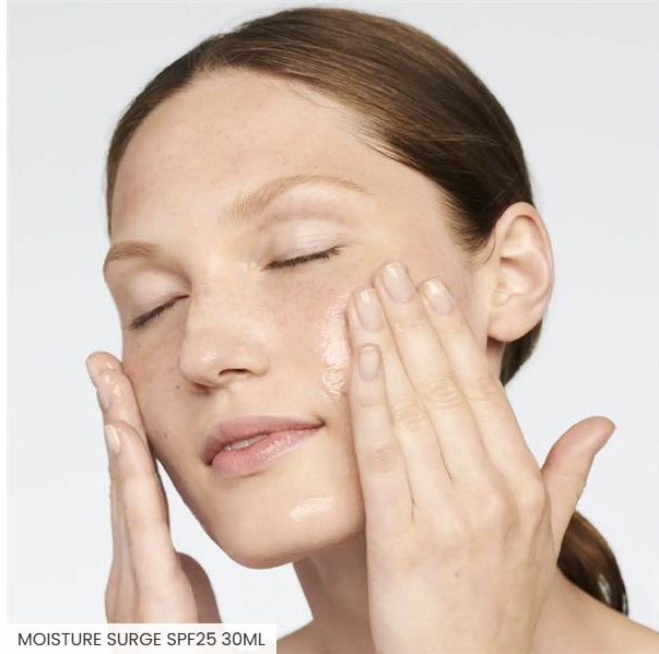 Clinique Moisture Surge SPF 25 Sheer Hydrator Крем за лице
